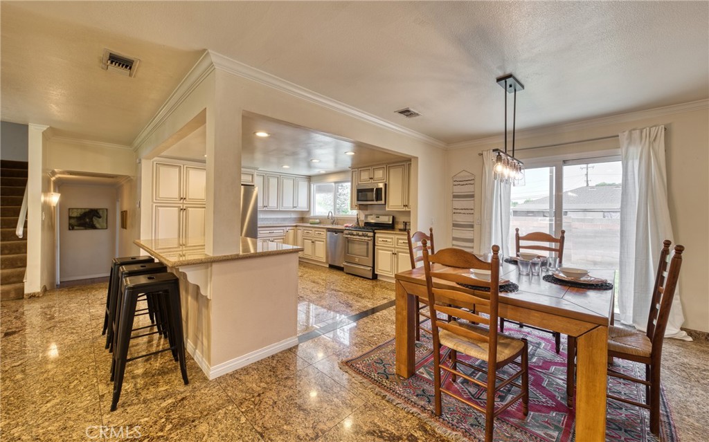 805 E Barkley Avenue, Orange CA 92867 - photo 7