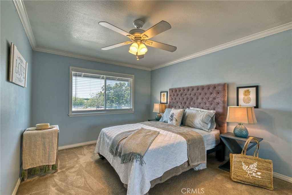 805 E Barkley Avenue, Orange CA 92867 - photo 17