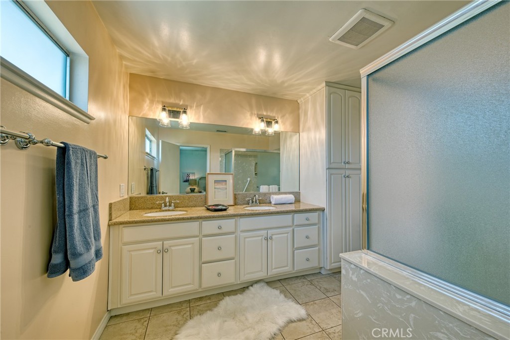 805 E Barkley Avenue, Orange CA 92867 - photo 22
