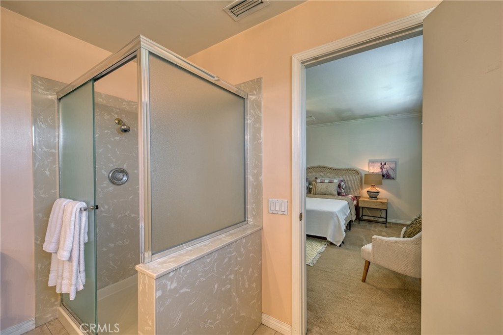805 E Barkley Avenue, Orange CA 92867 - photo 23