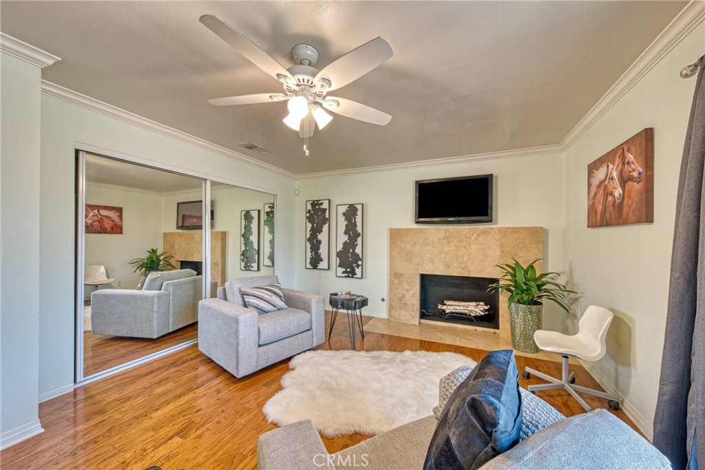 805 E Barkley Avenue, Orange CA 92867 - photo 28