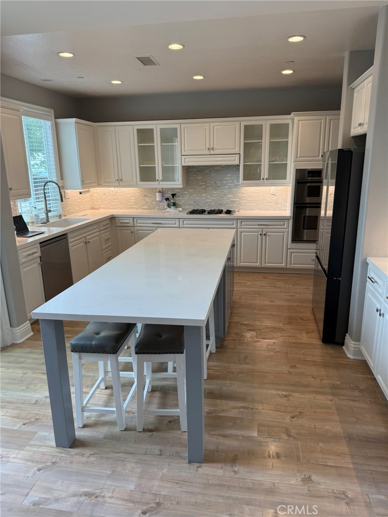 Kitchen - 8118 E Loftwood Lane, Orange CA 92867 - photo 2