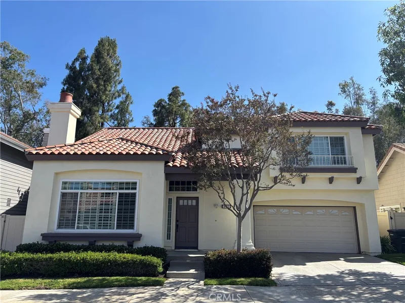 8239 E Star Pine, Orange