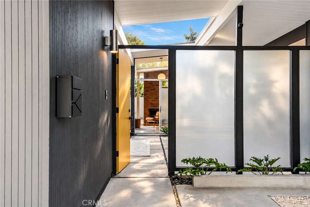 842 E Glendale, Orange CA 92865 - photo 12