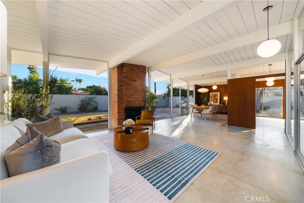 842 E Glendale, Orange CA 92865 - photo 33