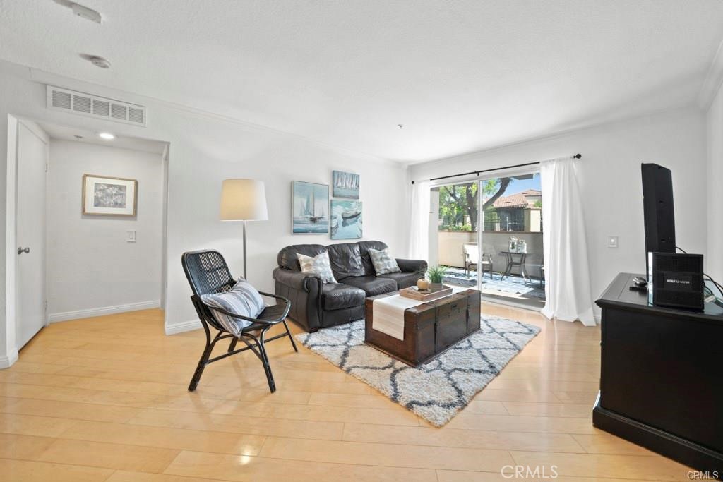 8522 E Baker Hill Road B, Orange CA 92869 - photo 5