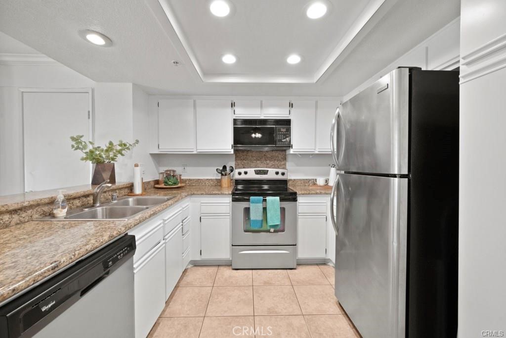 8522 E Baker Hill Road B, Orange CA 92869 - photo 9