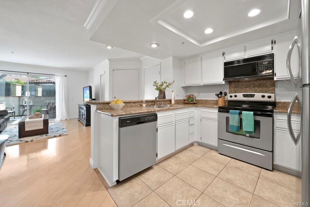 8522 E Baker Hill Road B, Orange CA 92869 - photo 10