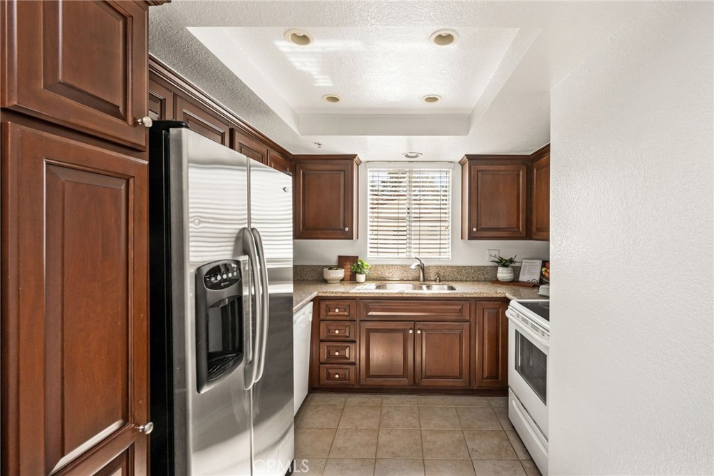 8707 E Indian Hills E, Orange CA 92869 - photo 18