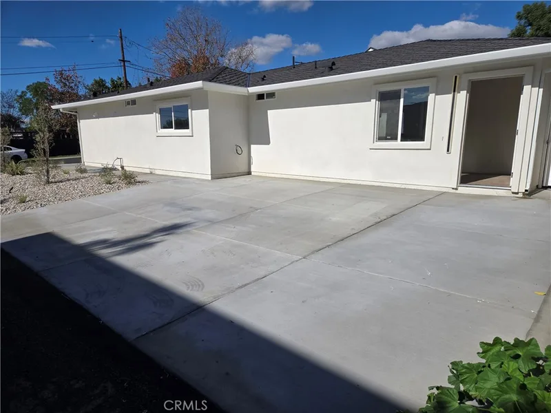 8712 Ocean View Avenue B, Orange, CA 92865