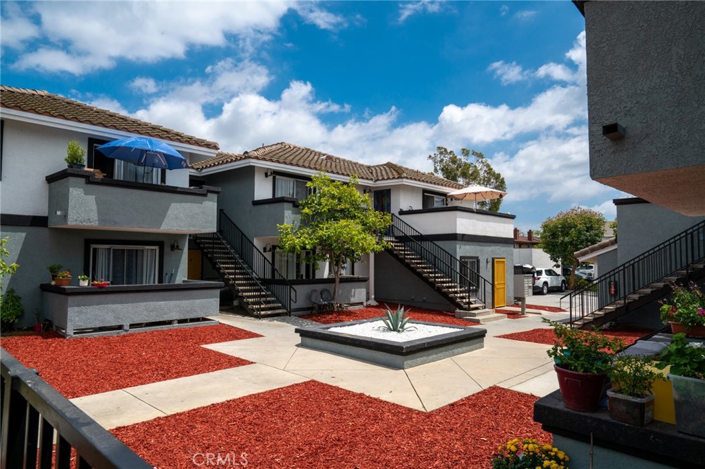 875 N Olive, Orange CA 92867 - photo 11