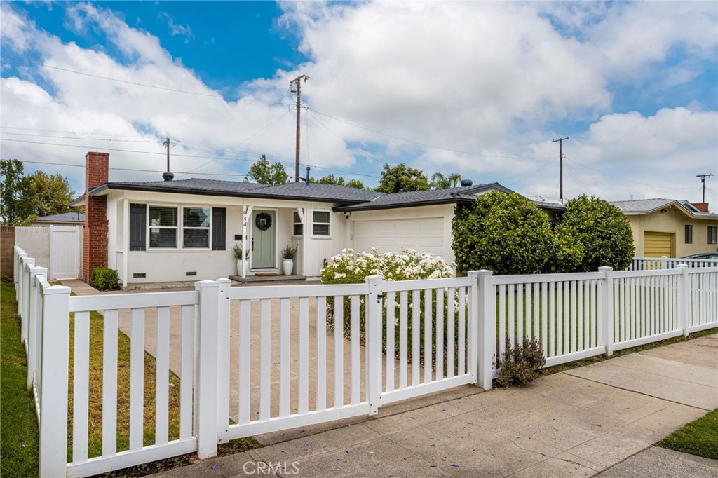 944 W Acacia Avenue, Orange CA 92868 - photo 1