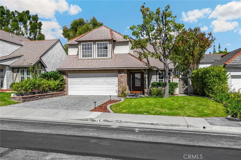1041 Henrietta Circle, Placentia, CA 92870