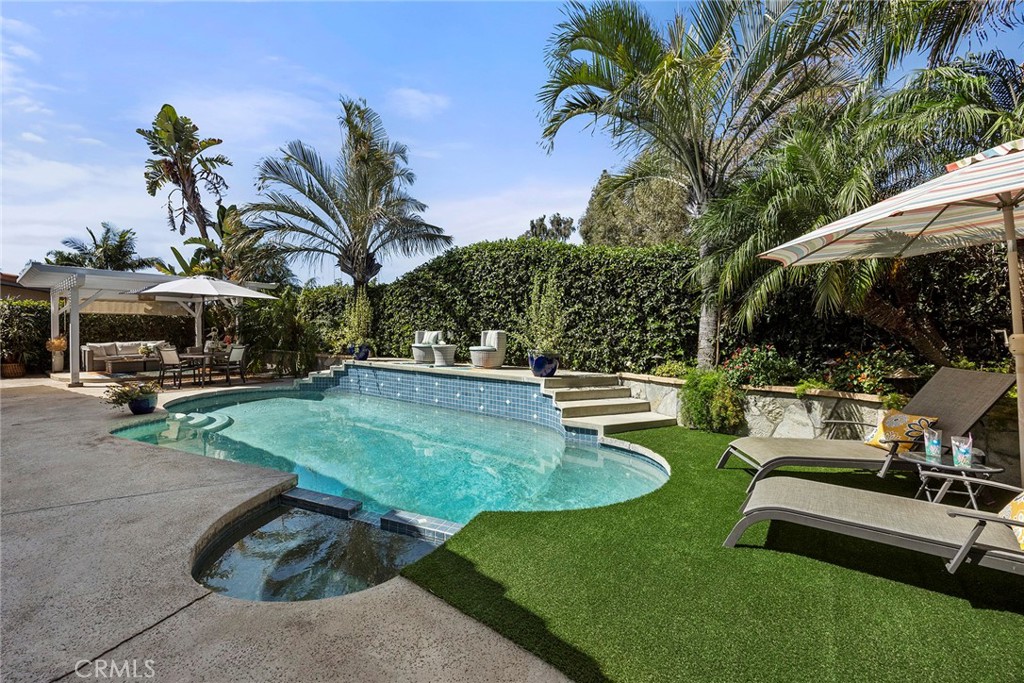 Large Pool with New Turf - 107 San Anselmo, Placentia CA 92870 - photo 29