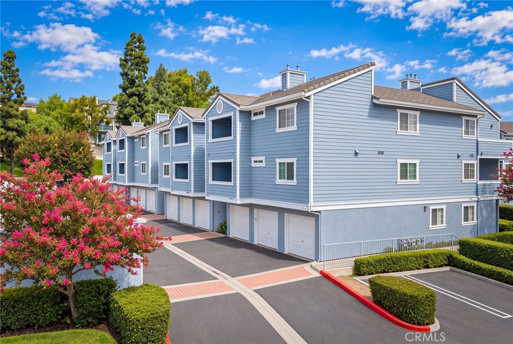 111 S Lakeview i, Placentia CA 92870 - photo 27