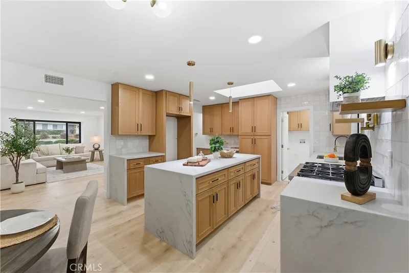 1248 Carlsbad, Placentia, CA 92870