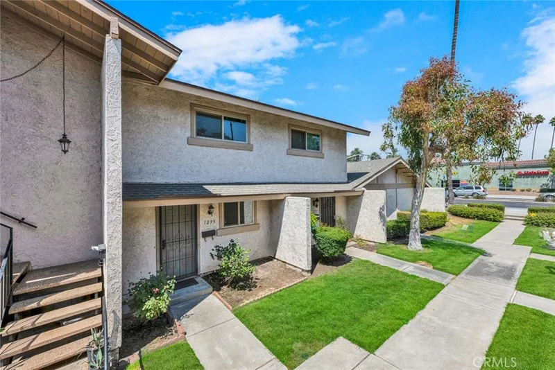 1295 N Kraemer Boulevard 23, Placentia, CA 92870