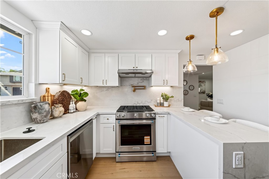 1398 Tartan Circle, Placentia CA 92870 - photo 6