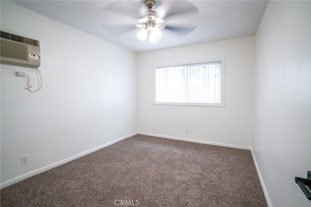 140 W Orangethorpe Avenue, Placentia CA 92870 - photo 14