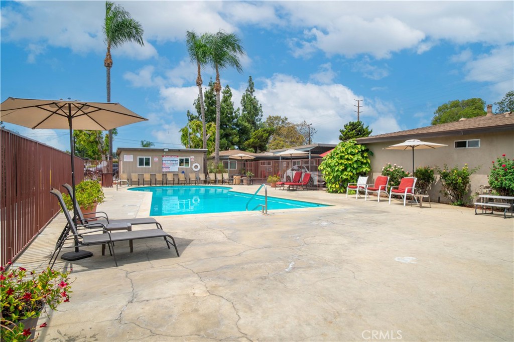 140 W Orangethorpe Avenue, Placentia CA 92870 - photo 17