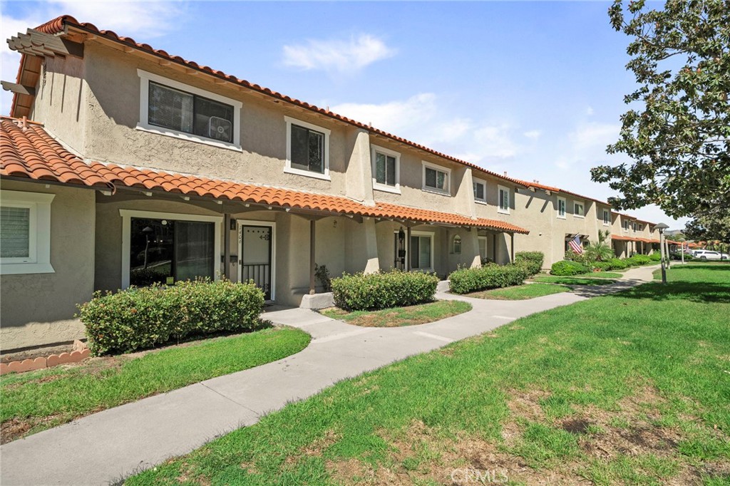 1406 Via Cortez, Placentia CA 92870 - photo 2