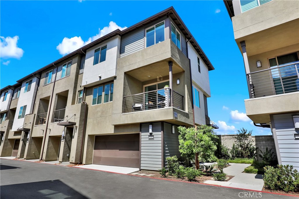 1563 Lima Way 5, Placentia CA 92870 - photo 1