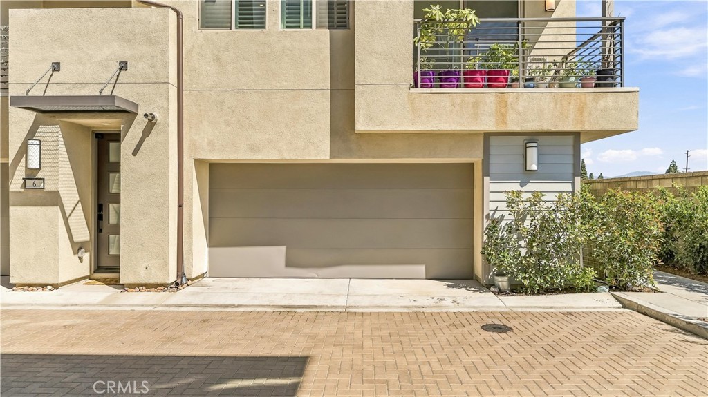 1570 Topeka Avenue 8, Placentia CA 92870 - photo 2
