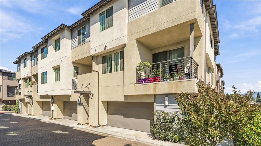 1570 Topeka Avenue 8, Placentia CA 92870 - photo 35