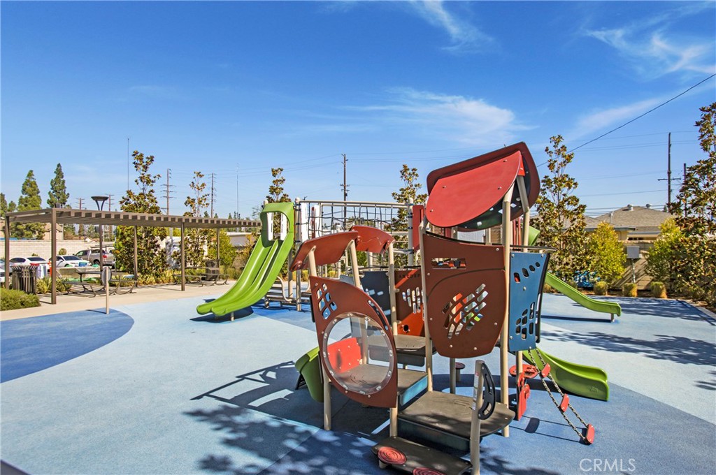 playground - 1578 Topeka 2, Placentia CA 92870 - photo 24
