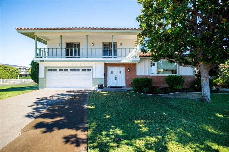 1968 Brookhaven, Placentia