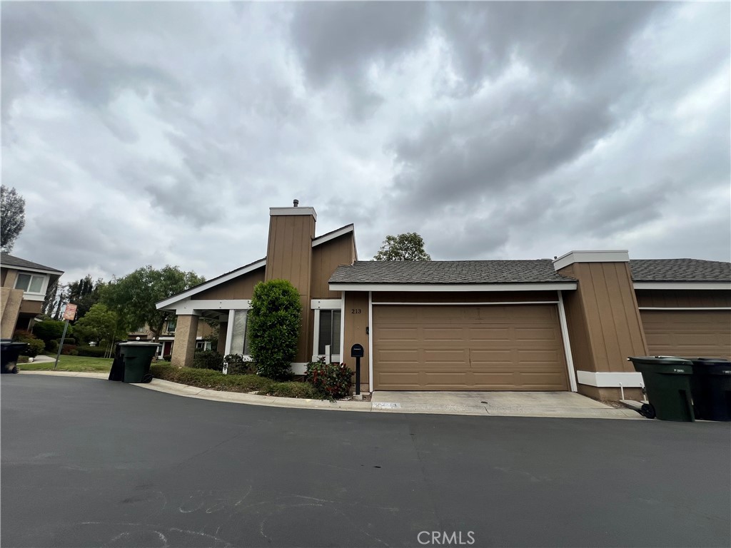 213 APPALACHIAN, Placentia CA 92870 - photo 1