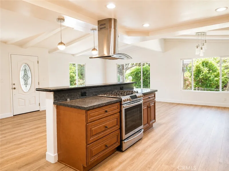 215 Lakepark, Placentia, CA 92870