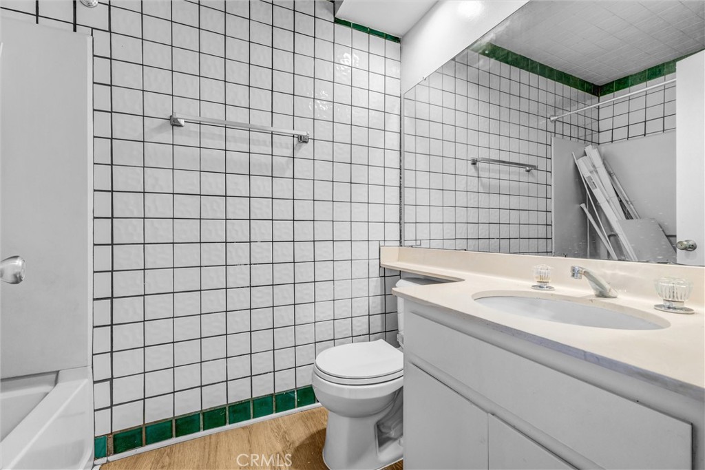 BATH 2 - 2436 Chinook, Placentia CA 92870 - photo 23