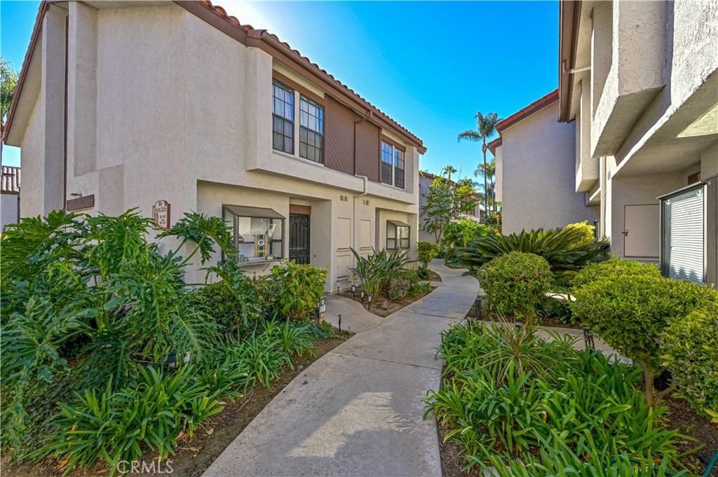 376 Hawaii, Placentia CA 92870 - photo 1