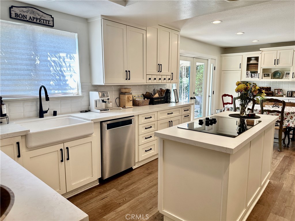 408 Larry, Placentia CA 92870 - photo 2