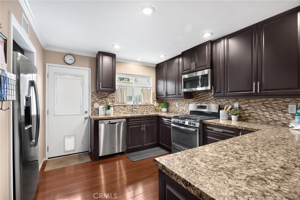 461 Via De Leon, Placentia CA 92870 - photo 11
