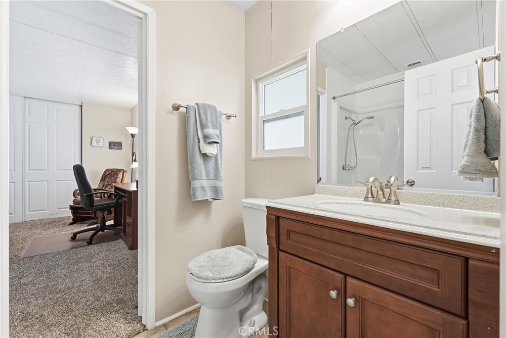 Guest Bathroom - 5215 E Chapman 55, Placentia CA 92869 - photo 28