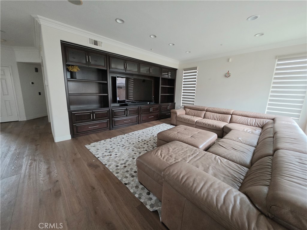 860 Hall, Placentia CA 92870 - photo 11