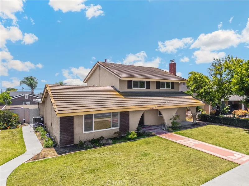 944 E Bastanchury, Placentia, CA 92870