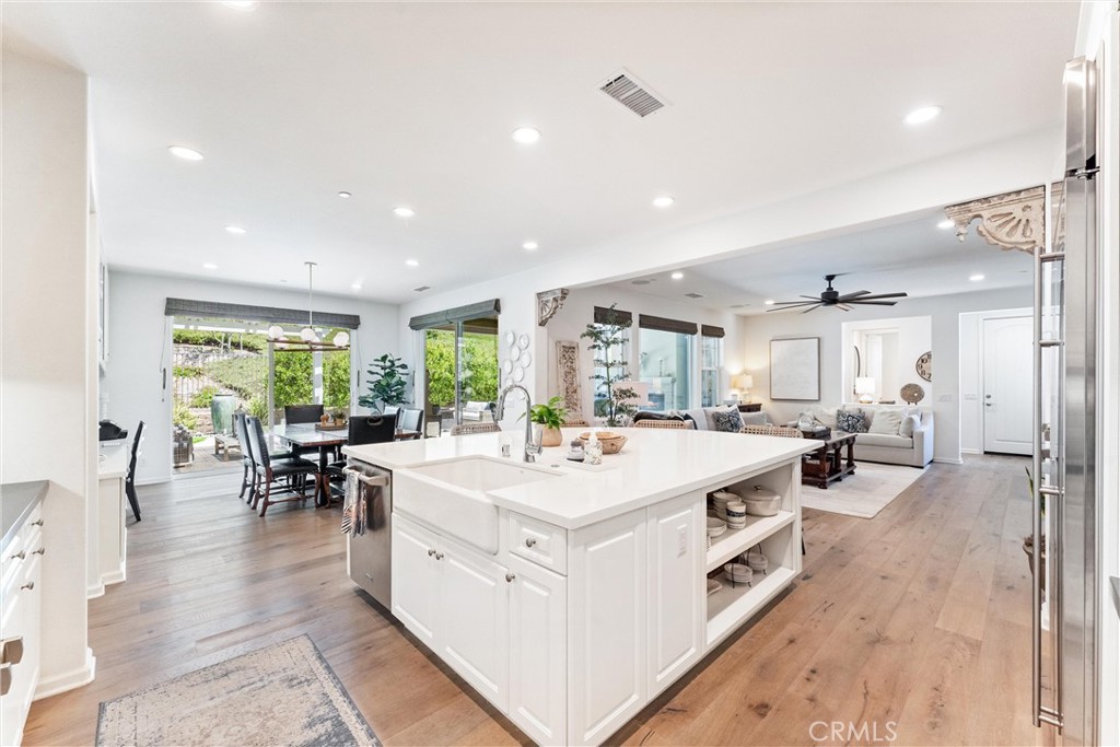Kitchen Island - 10 Vagar Street, Rancho Mission Viejo CA 92694 - photo 1