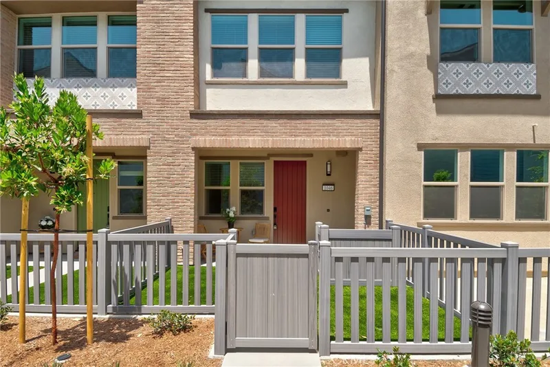 1046 Hazel Drive, Rancho Mission Viejo, CA 92694