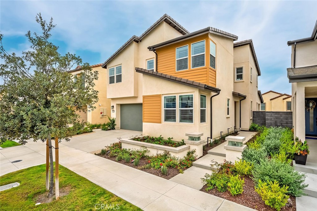 Transitional contemporary architecture Welcomes you Home! - 1306 Roots Way, Rancho Mission Viejo CA 92694 - photo 51