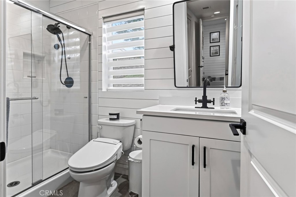 Downstairs Full bathroom with quality shiplap walls - 14 Marisol, Rancho Mission Viejo CA 92694 - photo 13