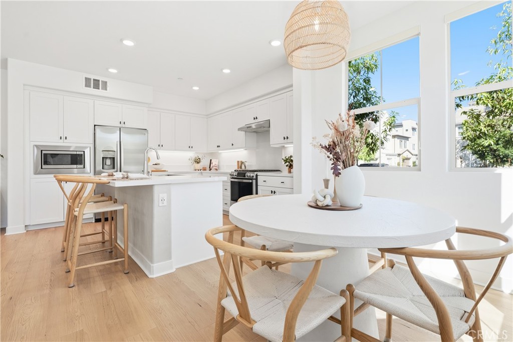 Dining Room/Kitchen - 1501 Lasso Way 105, Rancho Mission Viejo CA 92694 - photo 3