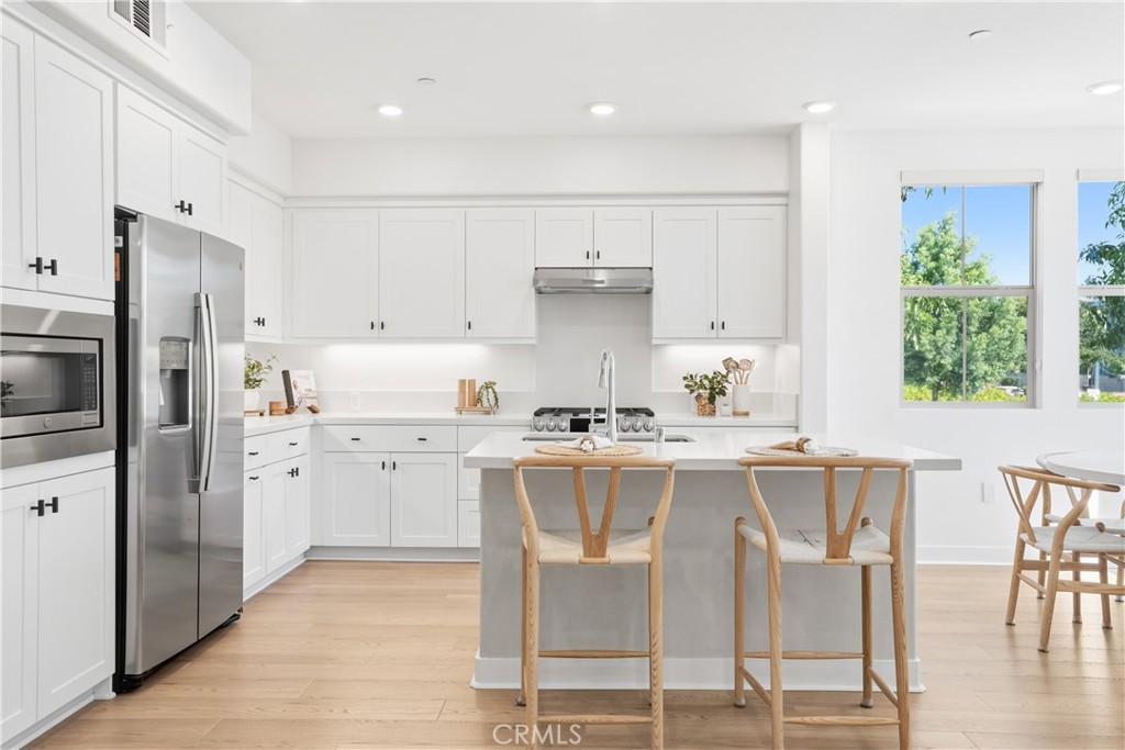 Breakfast Bar - 1501 Lasso Way 105, Rancho Mission Viejo CA 92694 - photo 11
