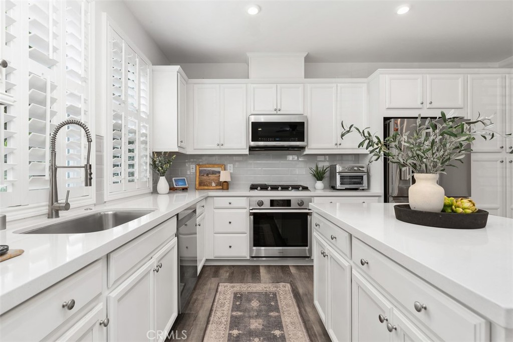 Meticulous Kitchen aerea - 171 Natal, Rancho Mission Viejo CA 92694 - photo 5