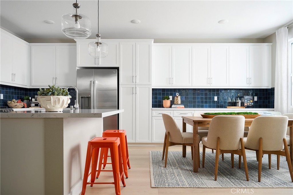 Model Photos: Photos shown are of the model home for this floor plan. Actual finishes, features, and landscaping may var - 1727 Scarlett Road, Rancho Mission Viejo CA 92694 - photo 6