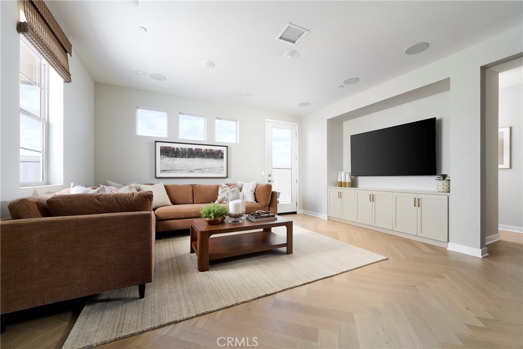 Model Photos: Photos shown are of the model home for this floor plan. Actual finishes, features, and landscaping may var - 1751 Scarlett Road, Rancho Mission Viejo CA 92694 - photo 2