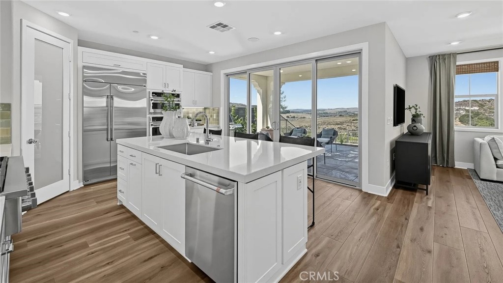 Photos shown are of model only- not actual homesite. - 2011 Wildberry Way, Rancho Mission Viejo CA 92694 - photo 2