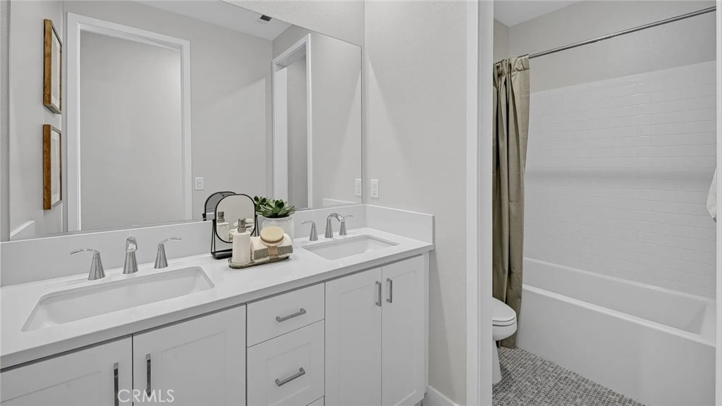 Photos shown are of model only- not actual homesite. - 2011 Wildberry Way, Rancho Mission Viejo CA 92694 - photo 14